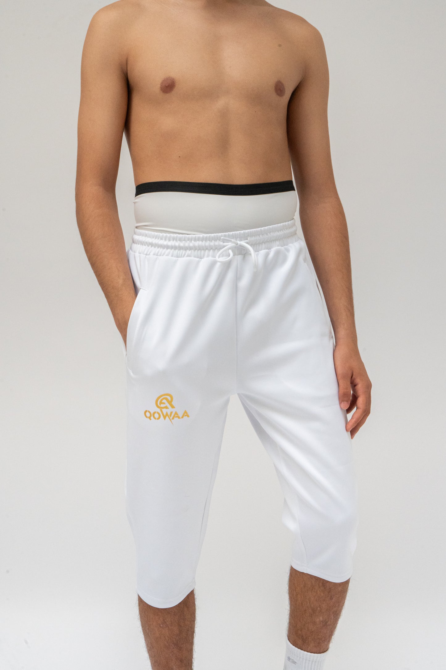 Cache Nombril - Qowaa